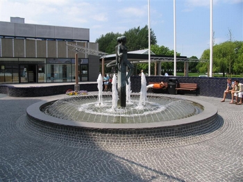 Springvand med OASE komponenter, ved Rødovre Centrum springvand_med_oase_komponenter_ved_roedovre_centrum